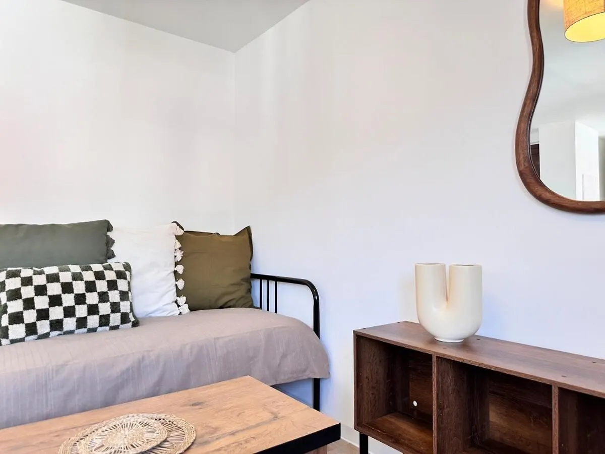 Appartement Central Cosy Et Calme Pres De La Gare 툴롱 아파트